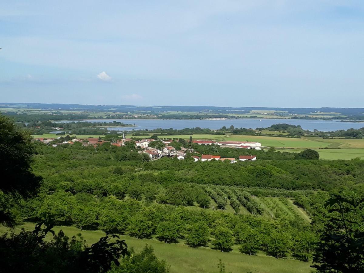 Gite Aux Lauriers Lacroix-sur-Meuse Buitenkant foto