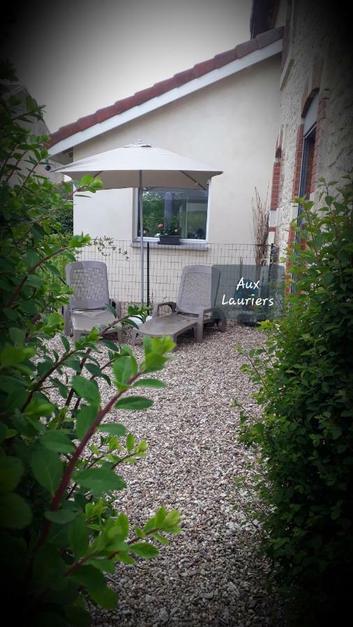 Gite Aux Lauriers Lacroix-sur-Meuse Buitenkant foto